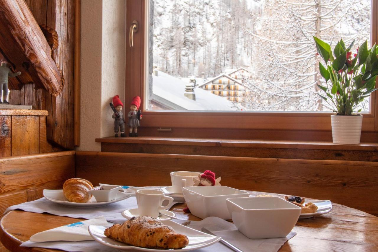 Ellex Eco Hotel Грессоне-Ла-Триніте Екстер'єр фото