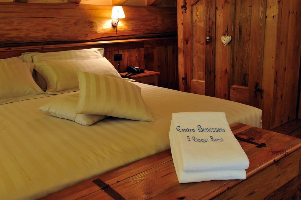 Ellex Eco Hotel Грессоне-Ла-Триніте Номер фото